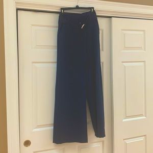 NEW YORK & CO navy blue wide leg pants size 4. Heavy material. Large pockets
